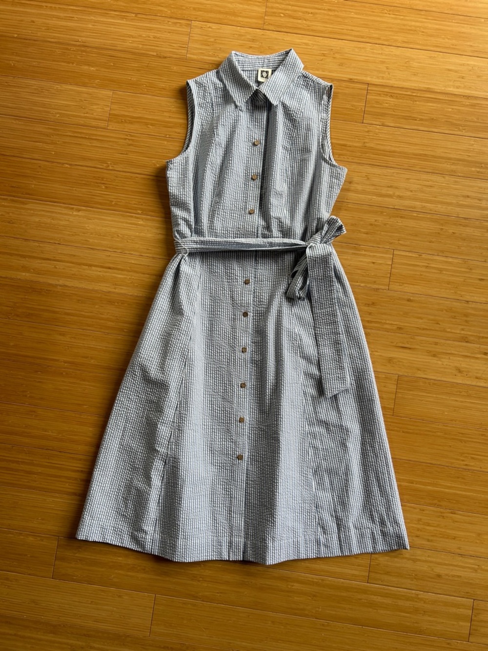 Anne Klein Sleeveless Button-Front Blue Seersucker Shirt Dress with Waist Tie